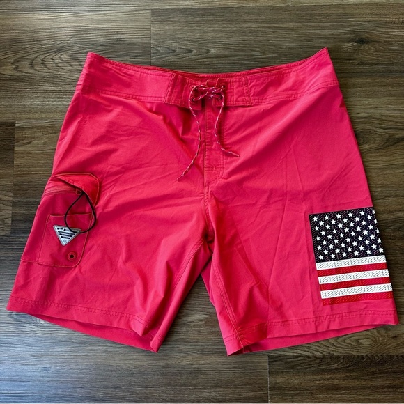 Columbia Men PFG Size 40 Red American Flag Drawstring Board Shorts Fishing Beach - Picture 1 of 9